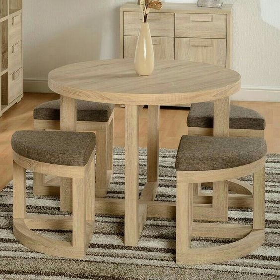 Купить мебельный комплект стол со стульчиками для маленькой квартиры