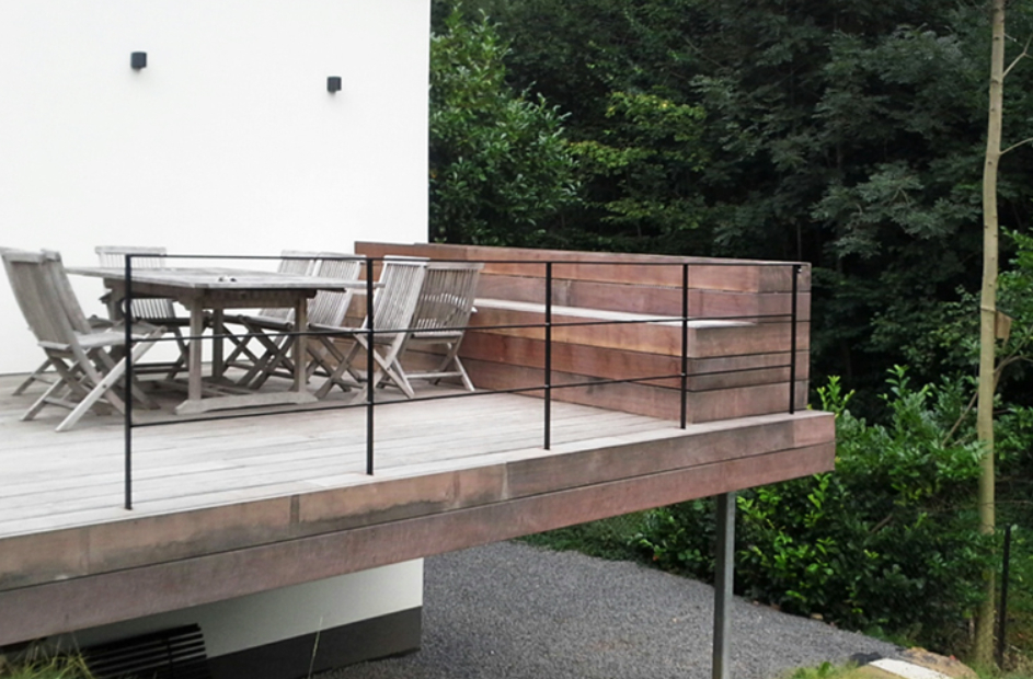 Купить металлическое ограждение балкона в стиле LOFT