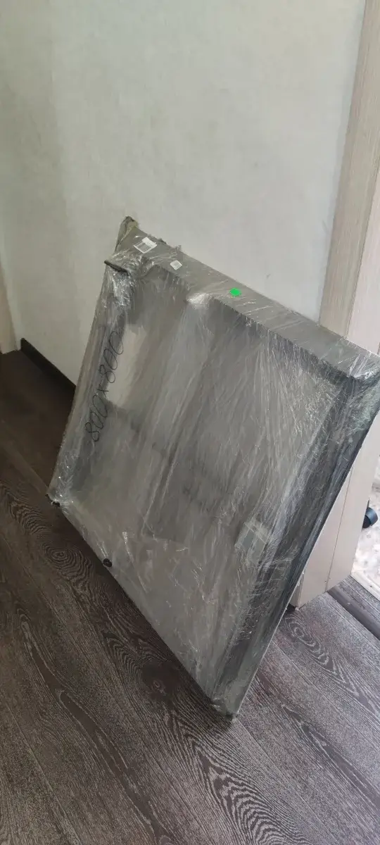 Купить напольный ревизионный люк усиленный с амортизаторами в Украине