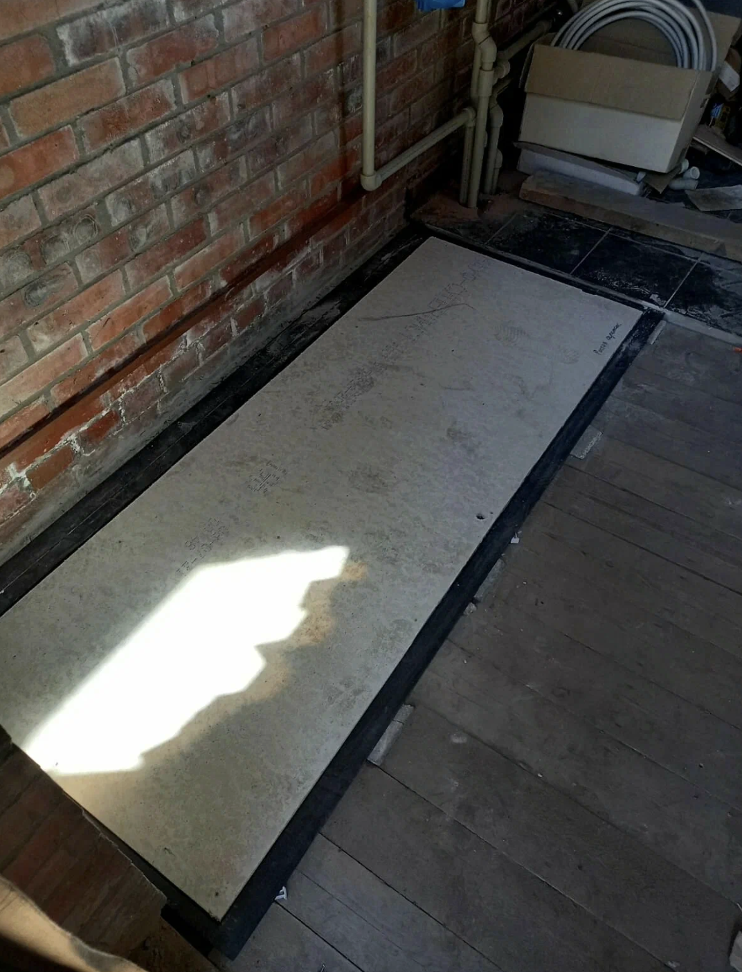 Купить большой напольный люк в подвал 1500х800 мм под плитку и керамогранит в Украине