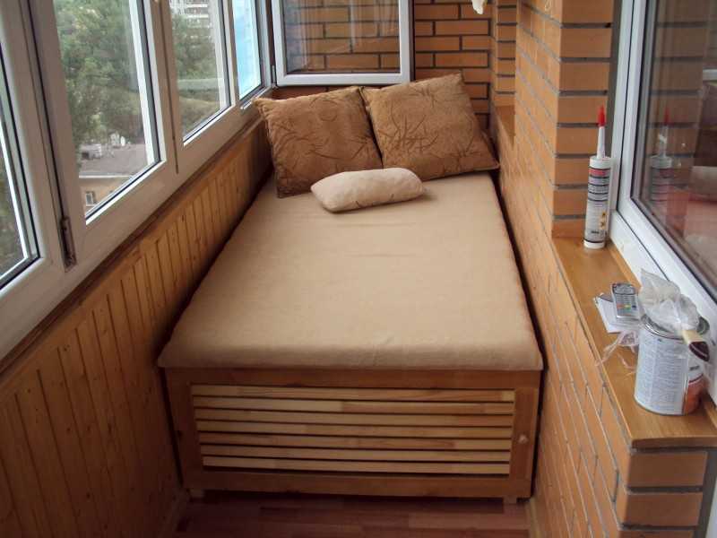 маленький диван для балкона 2024 года